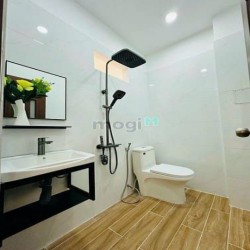 Bán gấp nhà 2ty250 ngay chợ Hạnh Thông Tây, Quang Trung, Gò Vấp 1T-2L