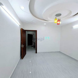 Nhà Bình Tân. Ngay Chợ Bà Hom DT: 3x10m (2PN). Giá 1,68 tỷ