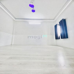 Chủ ngộp vốn ,giảm sốc 30%, Tân hoá,P14,Quận 6.DT:75,2m2/giá 2tỷ 650tr