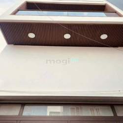 Bán nhà 2 lầu ,st ,mới hiện đại đường trịnh đình trọng giáp q11