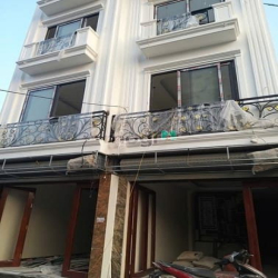 Bán nhà 4 tầng 65m2 ở Đại Thành Quốc Oai, ô tô đỗ cửa, G Hà Đông 4 tỷ