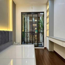 Bán Nhà Đại Từ - Hoàng Mai , DT 38m2 , Giá hơn 5 tỷ , full Nội Thất