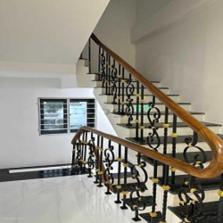 Bán Nhà Đại Từ - Hoàng Mai , DT 38m2 , Giá hơn 5 tỷ , full Nội Thất