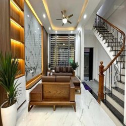 Bán Nhà Đại Từ - Hoàng Mai , DT 38m2 , Giá hơn 5 tỷ , full Nội Thất