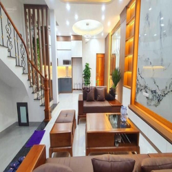 Bán Nhà Đại Từ - Hoàng Mai , DT 38m2 , Giá hơn 5 tỷ , full Nội Thất